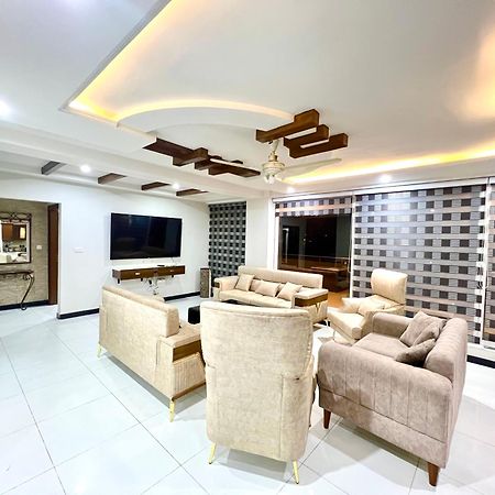 Penthouse 3Bedrooms - Luxury Apartment Hotel Iszlámábád Kültér fotó